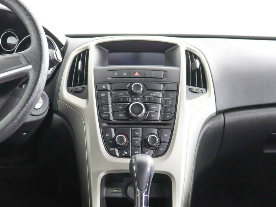 Opel Astra 1.6 АКПП, 2013, 130 000 км фото 5