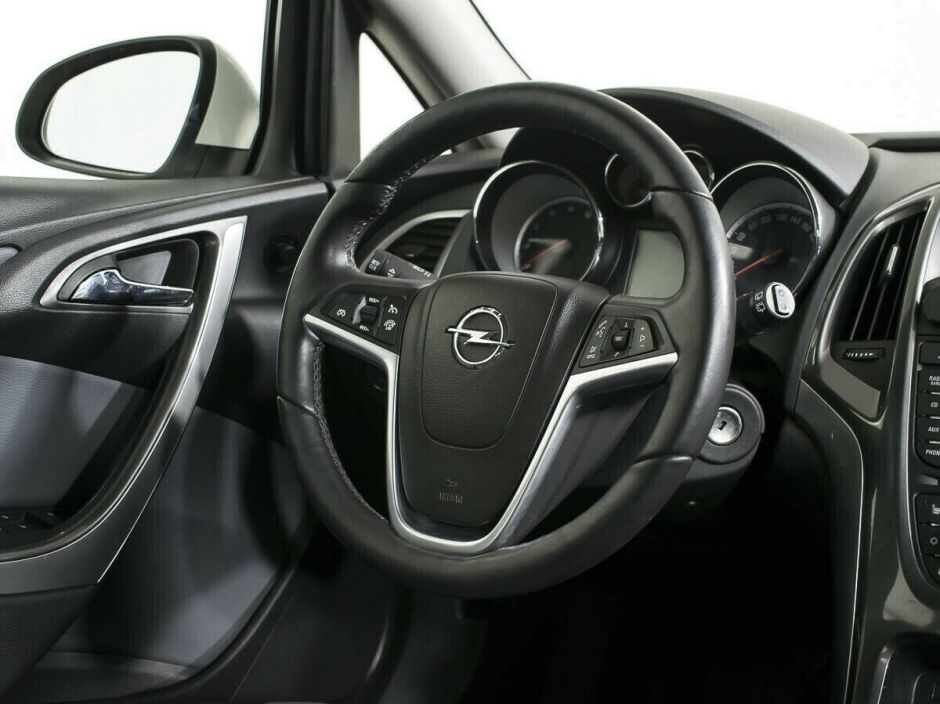 Opel Astra 1.4 АКПП, 2013, 130 000 км фото 5