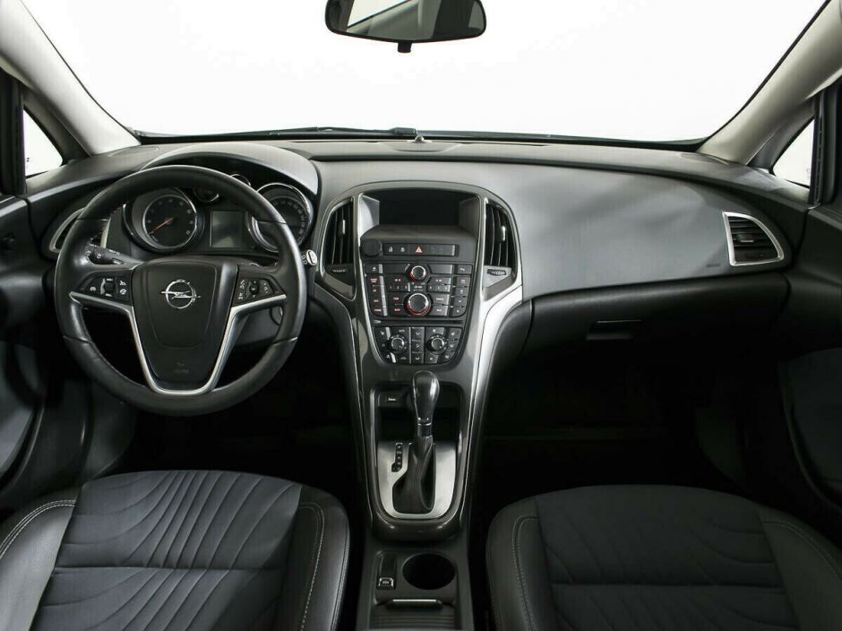 Opel Astra 1.4 АКПП, 2013, 130 000 км фото 8