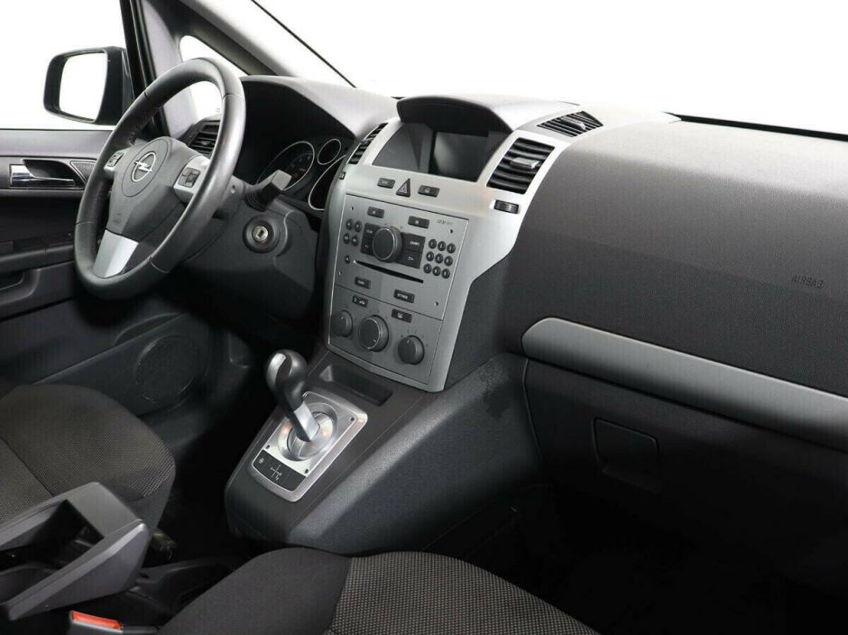 Opel Zafira 1.8 РКПП, 2012, 144 000 км фото 8