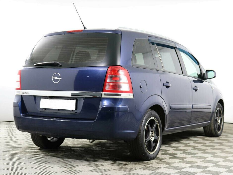 Opel Zafira 1.8 РКПП, 2013, 132 000 км фото 3