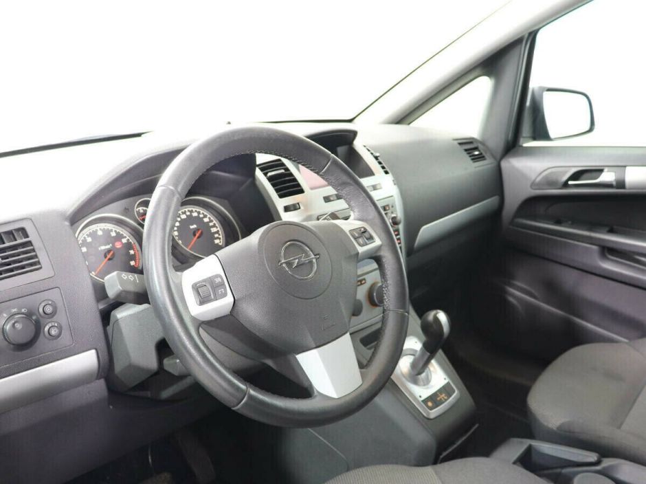 Opel Zafira 1.8 РКПП, 2013, 132 000 км фото 5