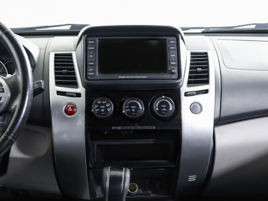 Mitsubishi Pajero Sport 2.5 АКПП, 2011, 143 000 км фото 7