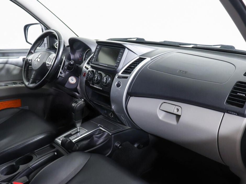 Mitsubishi Pajero Sport 2.5 АКПП, 2011, 143 000 км фото 9