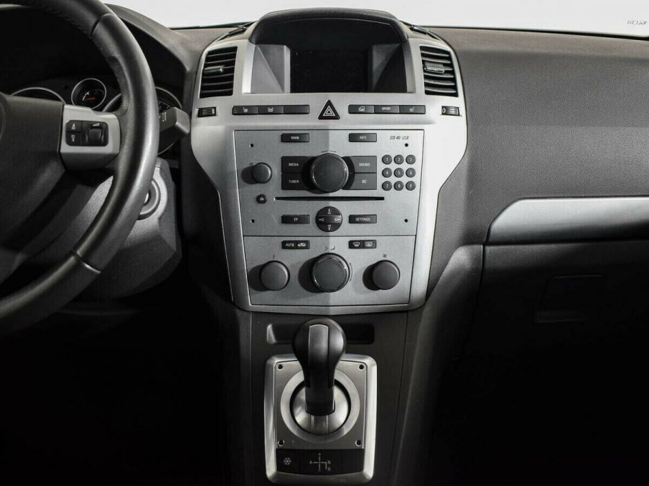 Opel Zafira 1.8 РКПП, 2013, 130 000 км фото 5