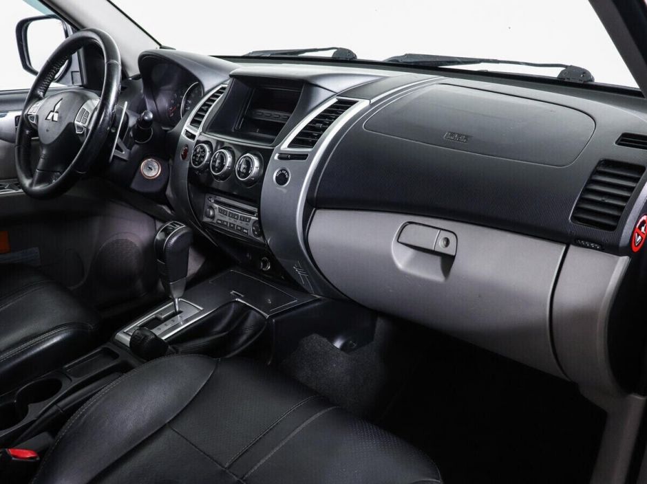Mitsubishi Pajero Sport 2.5 АКПП, 2012, 141 000 км фото 8