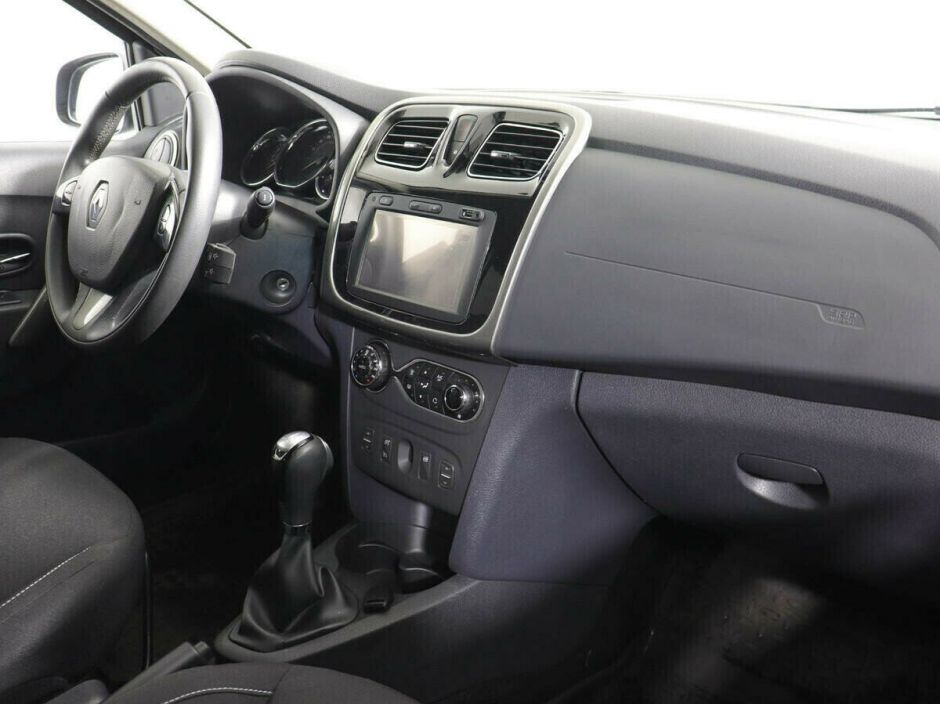 Renault Sandero 1.6 АКПП, 2016, 98 000 км фото 8