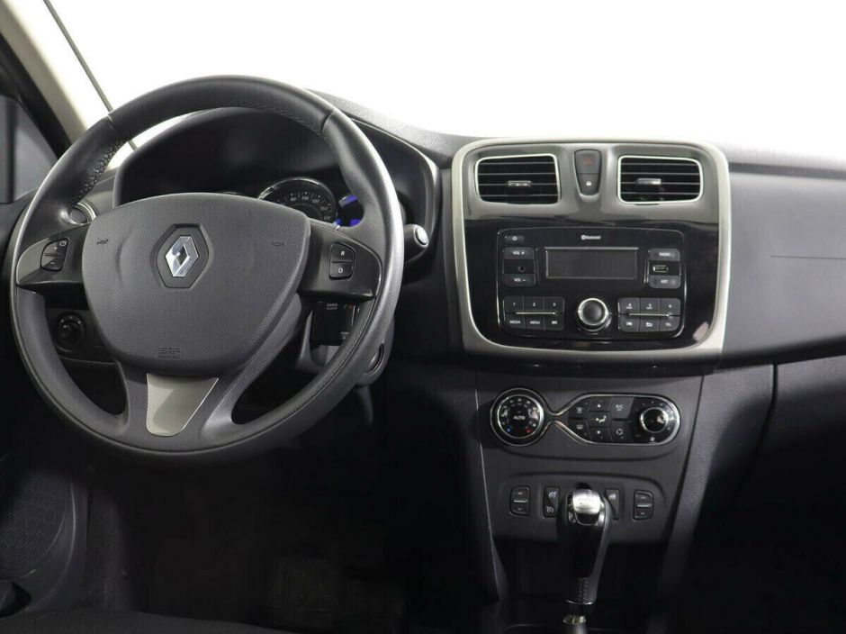Renault Sandero 1.6 АКПП, 2017, 74 000 км фото 7