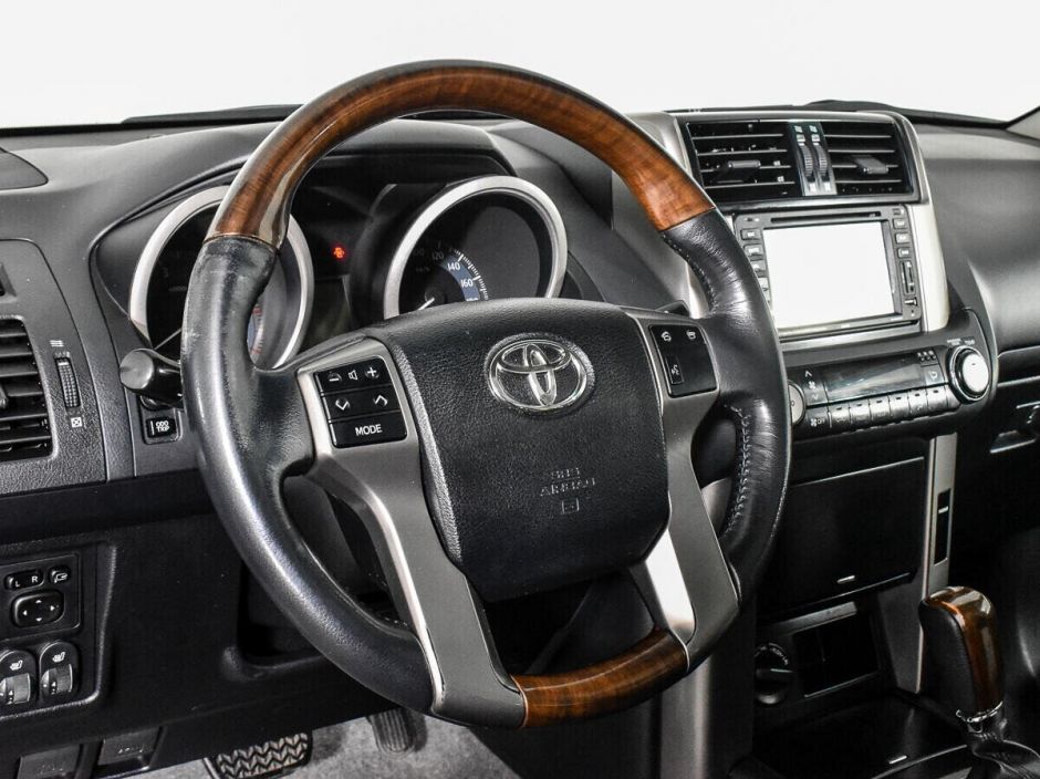 Toyota Land Cruiser Prado 3.0 АКПП, 2011, 147 000 км фото 5