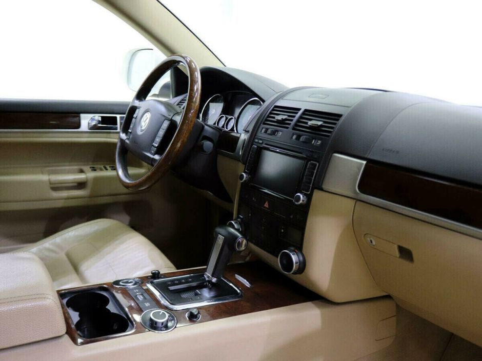 Volkswagen Touareg 3.0 АКПП, 2009, 182 000 км фото 7