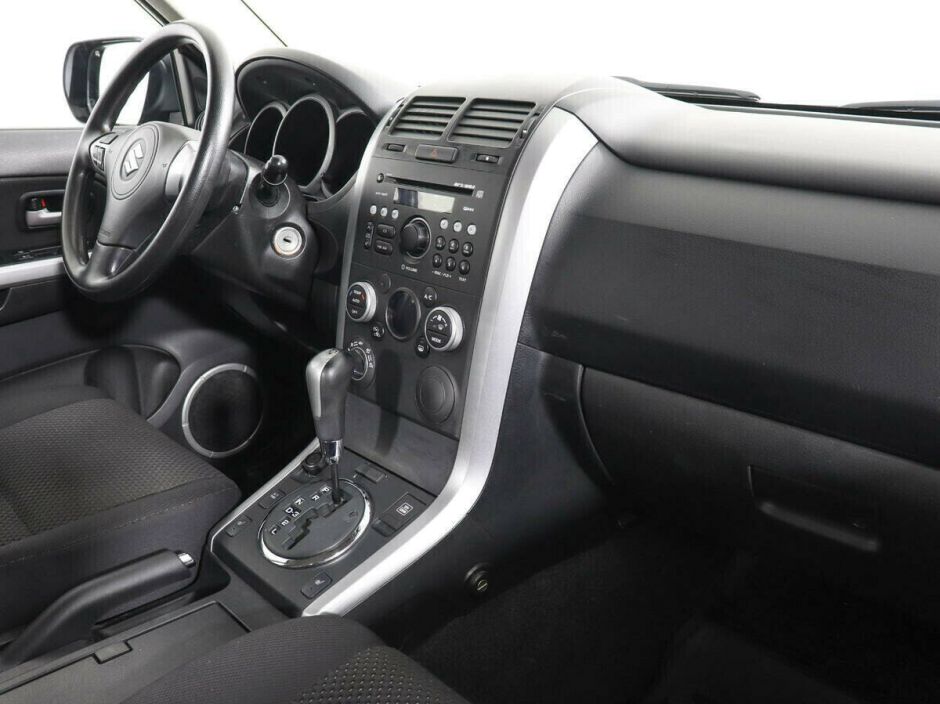 Suzuki Grand Vitara 2.0 АКПП, 2008, 185 000 км фото 8