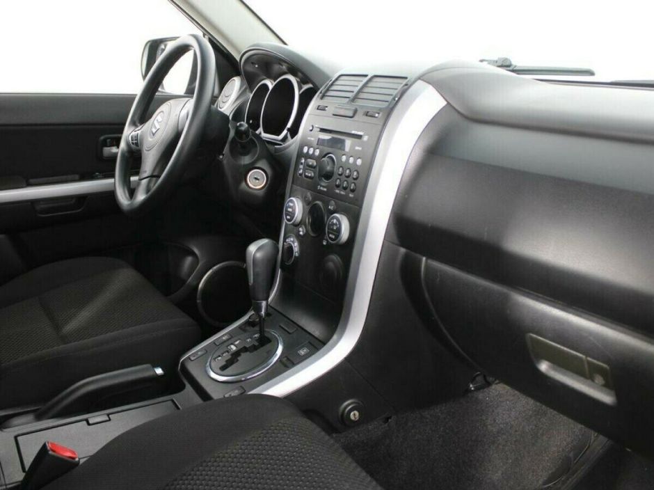 Suzuki Grand Vitara 2.0 АКПП, 2008, 192 000 км фото 5