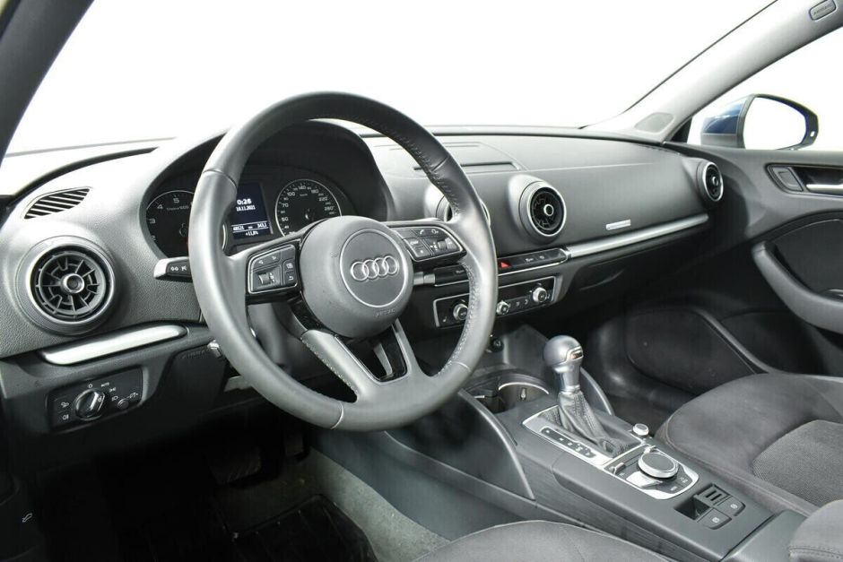 Audi A3 1.5 РКПП, 2019, 58 000 км фото 5