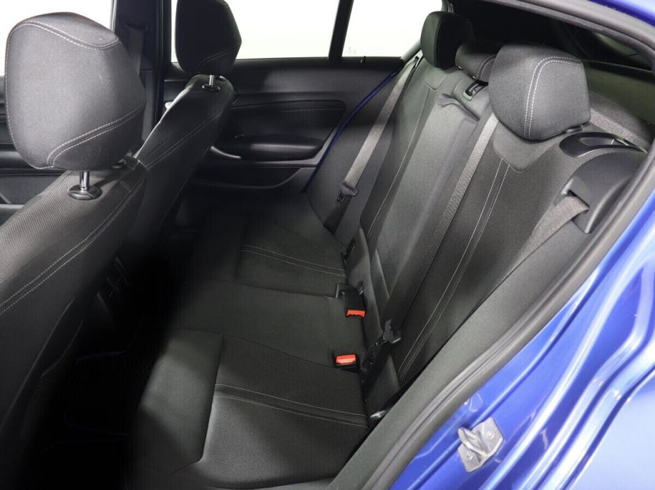 BMW 1 серии 1.5 АКПП, 2019, 56 000 км фото 10