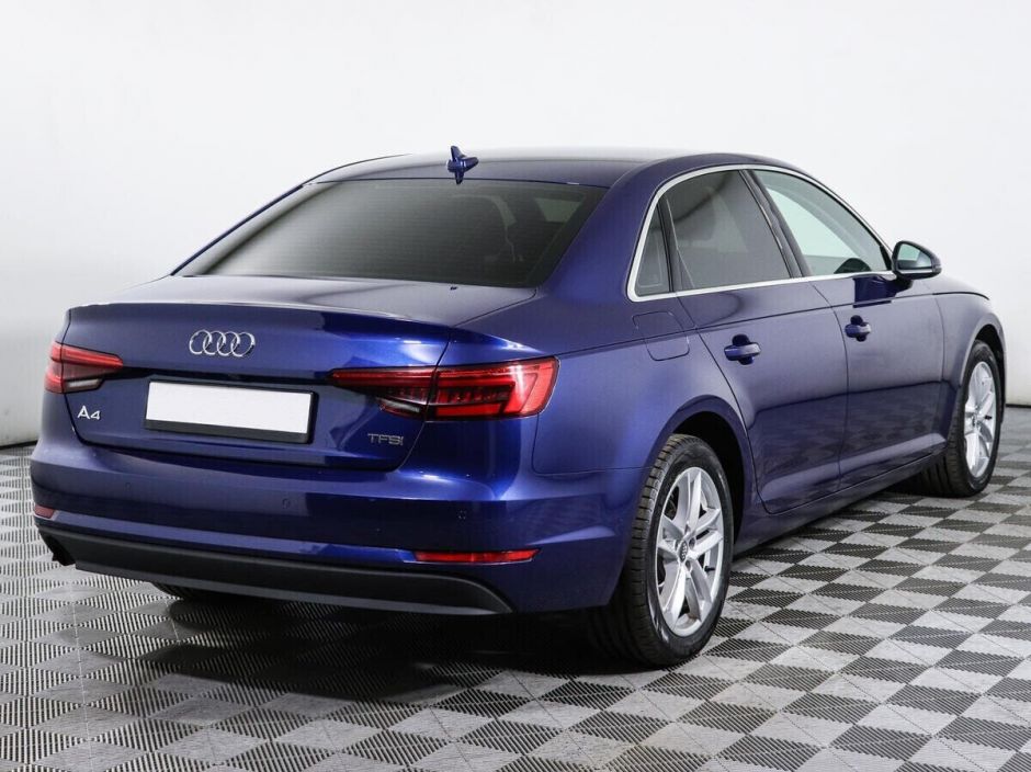 Audi A4 2.0 РКПП, 2019, 58 000 км фото 2