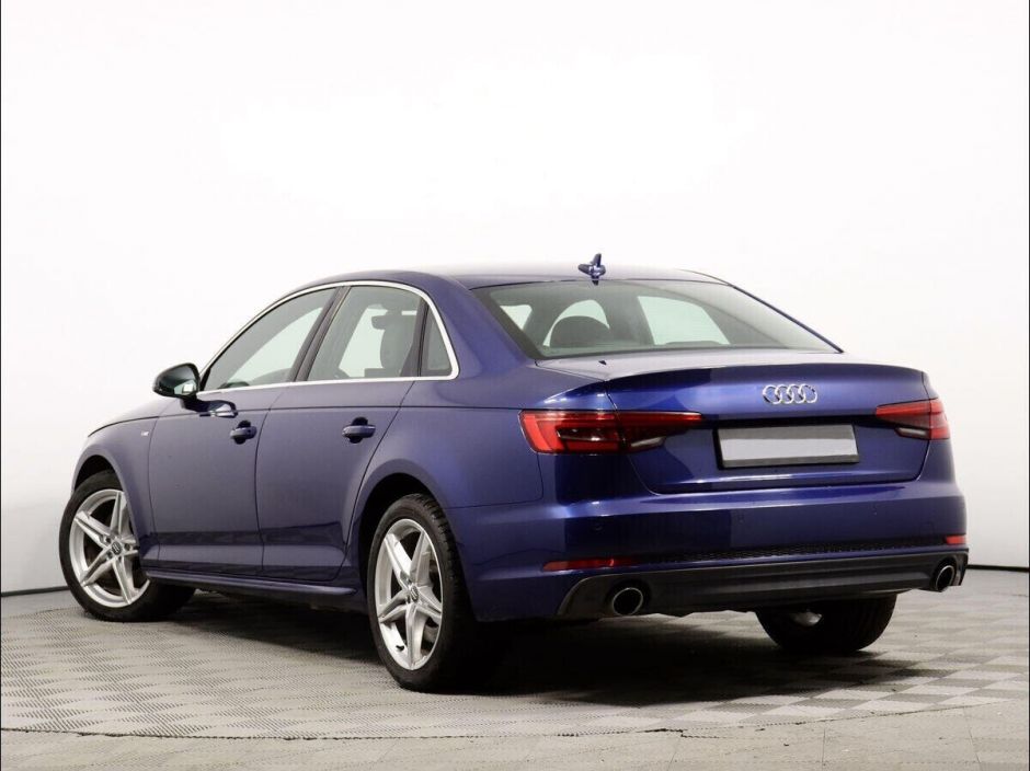 Audi A4 2.0 РКПП, 2019, 60 000 км фото 4