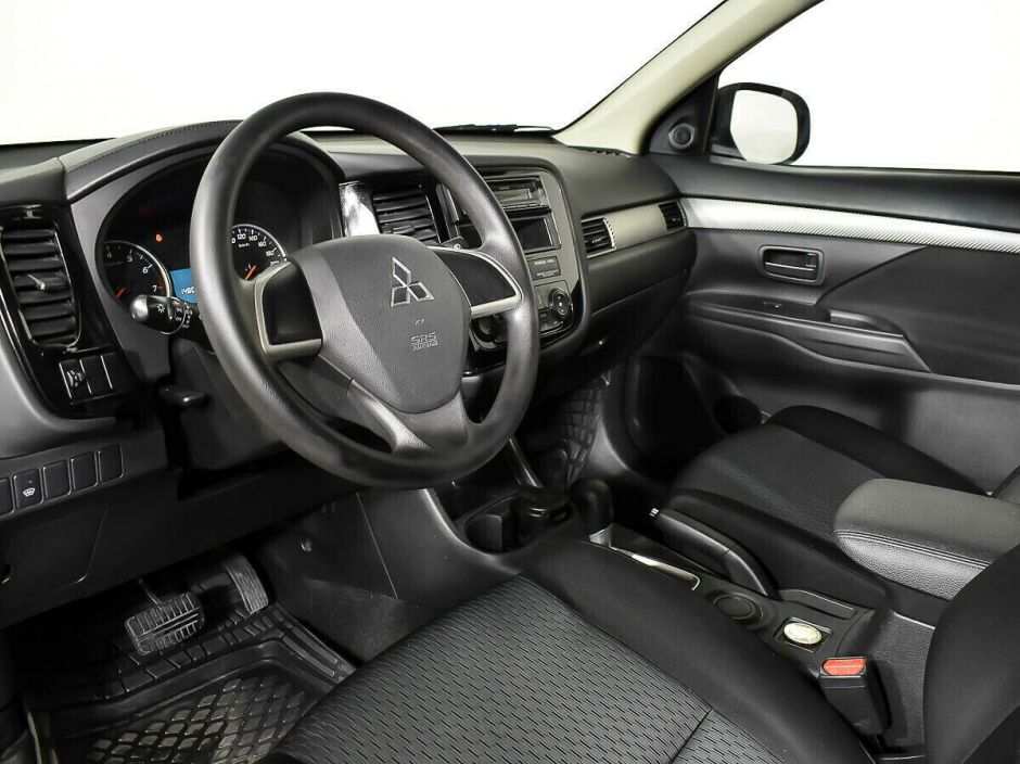Mitsubishi Outlander 2.0 CVT, 2015, 107 000 км фото 9