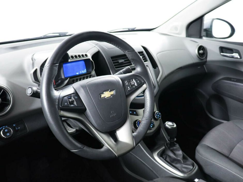 Chevrolet Aveo 1.6 МКПП, 2015, 107 000 км фото 9
