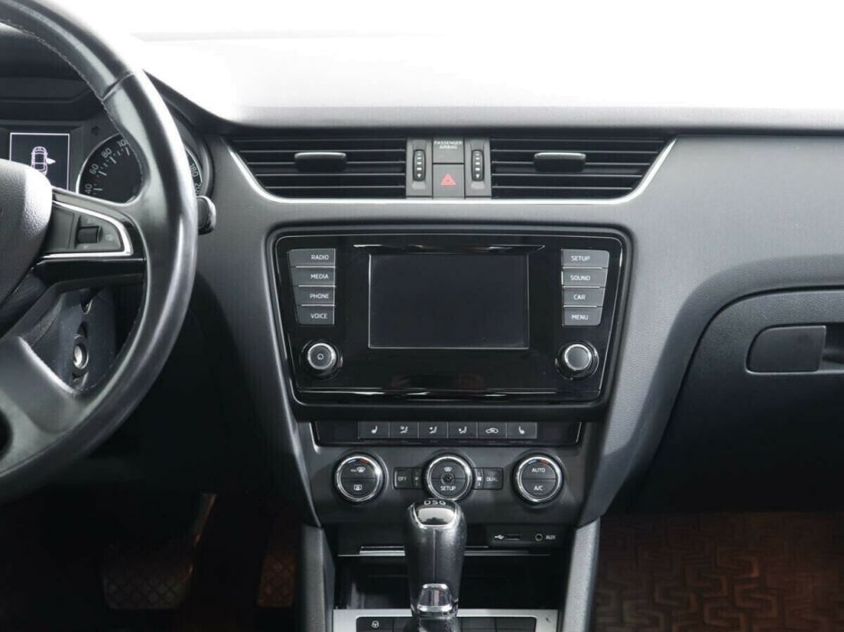Skoda Octavia 1.8 РКПП, 2014, 109 000 км фото 8