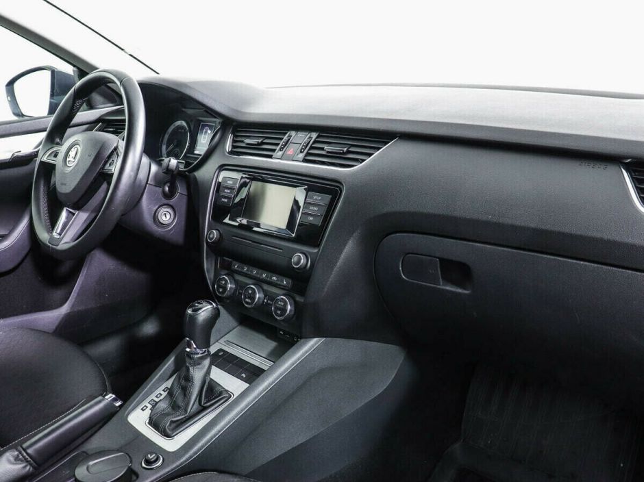 Skoda Octavia 1.8 РКПП, 2015, 96 000 км фото 8
