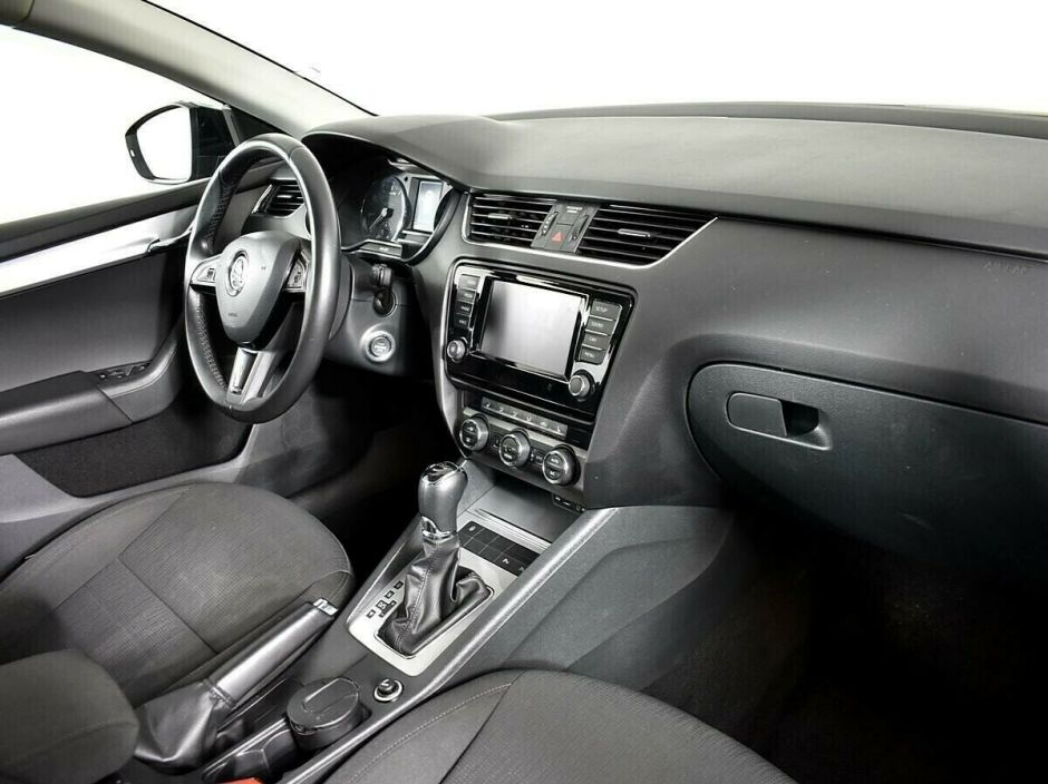 Skoda Octavia 1.8 РКПП, 2015, 106 000 км фото 5