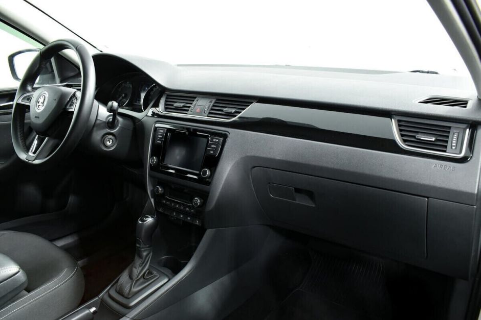 Skoda Rapid 1.6 АКПП, 2017, 77 000 км фото 8