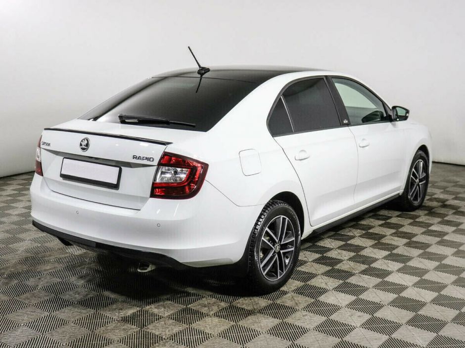 Skoda Rapid 1.6 АКПП, 2017, 83 000 км фото 2