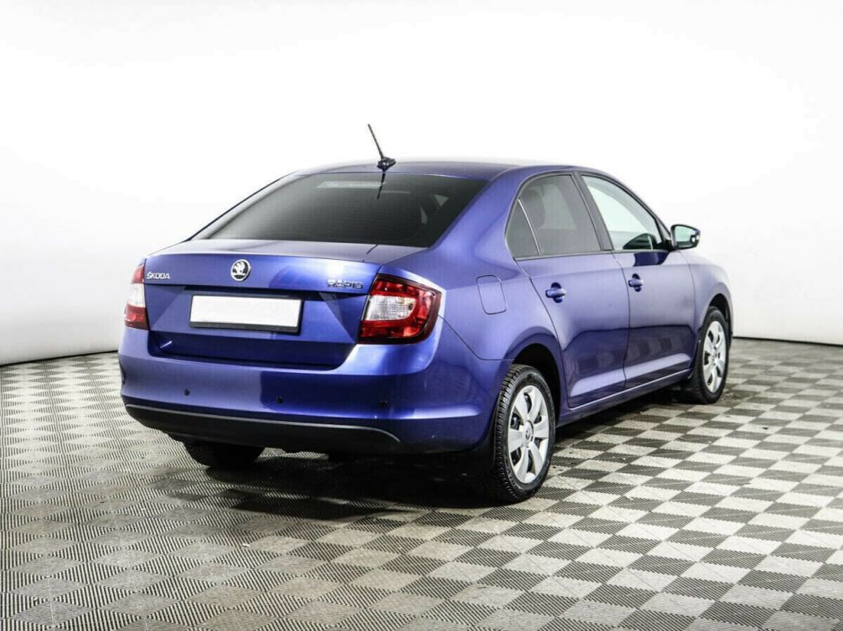 Skoda Rapid 1.6 АКПП, 2018, 60 000 км фото 3