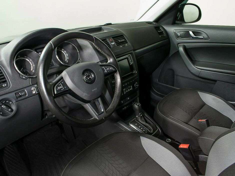 Skoda Yeti 1.8 РКПП, 2015, 102 000 км фото 6