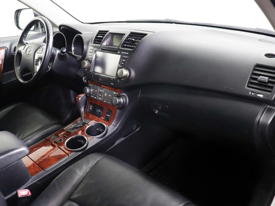 Toyota Highlander 3.5 АКПП, 2011, 147 000 км фото 8
