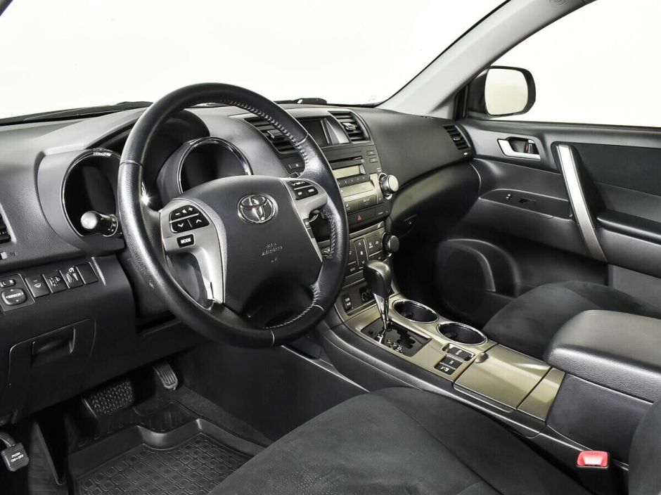 Toyota Highlander 3.5 АКПП, 2012, 132 000 км фото 5