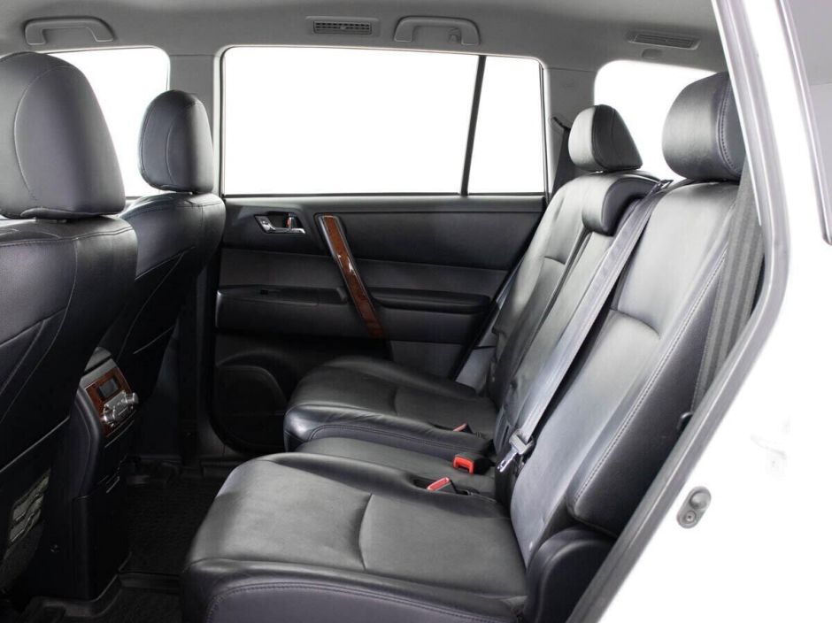 Toyota Highlander 3.5 АКПП, 2012, 137 000 км фото 7