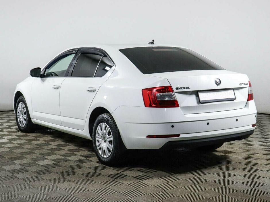 Skoda Octavia 1.6 АКПП, 2019, 62 000 км фото 3