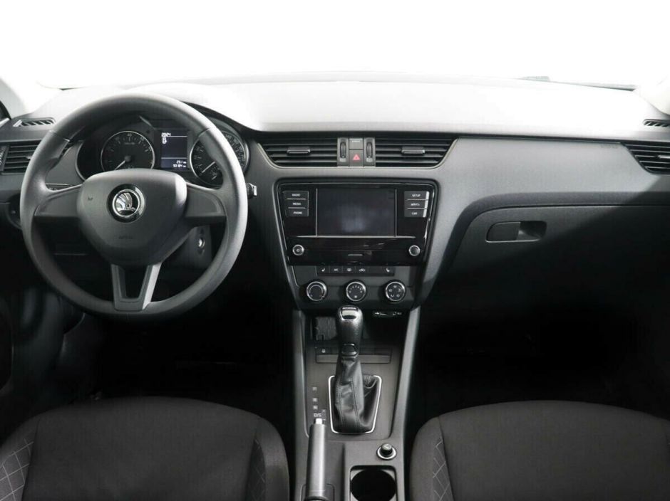 Skoda Octavia 1.6 АКПП, 2019, 62 000 км фото 7