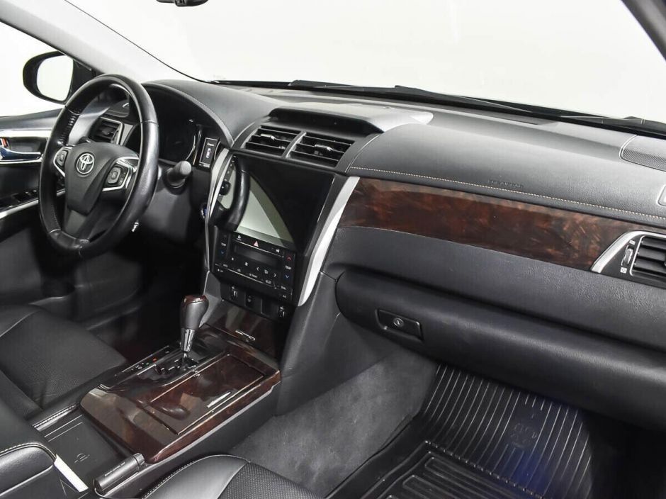 Toyota Camry 2.5 АКПП, 2015, 95 000 км фото 8