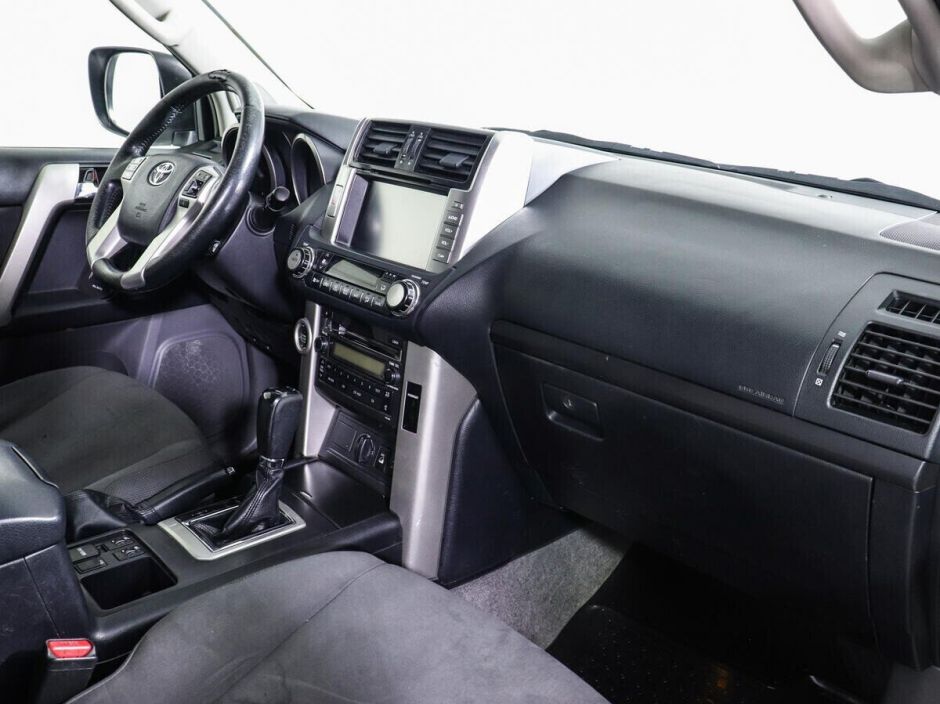 Toyota Land Cruiser Prado 3.0 АКПП, 2013, 129 000 км фото 8