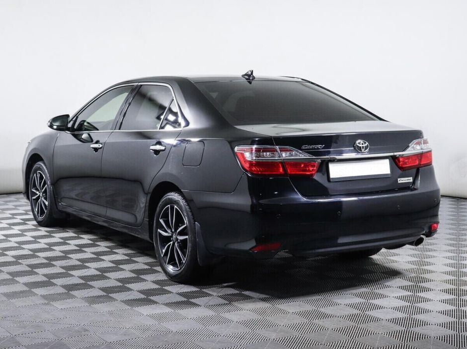 Toyota Camry 2.5 АКПП, 2017, 73 000 км фото 3