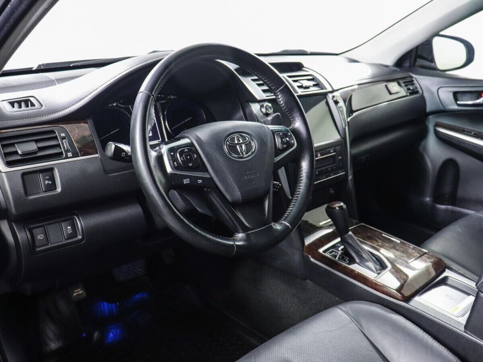 Toyota Camry 2.5 АКПП, 2017, 73 000 км фото 5