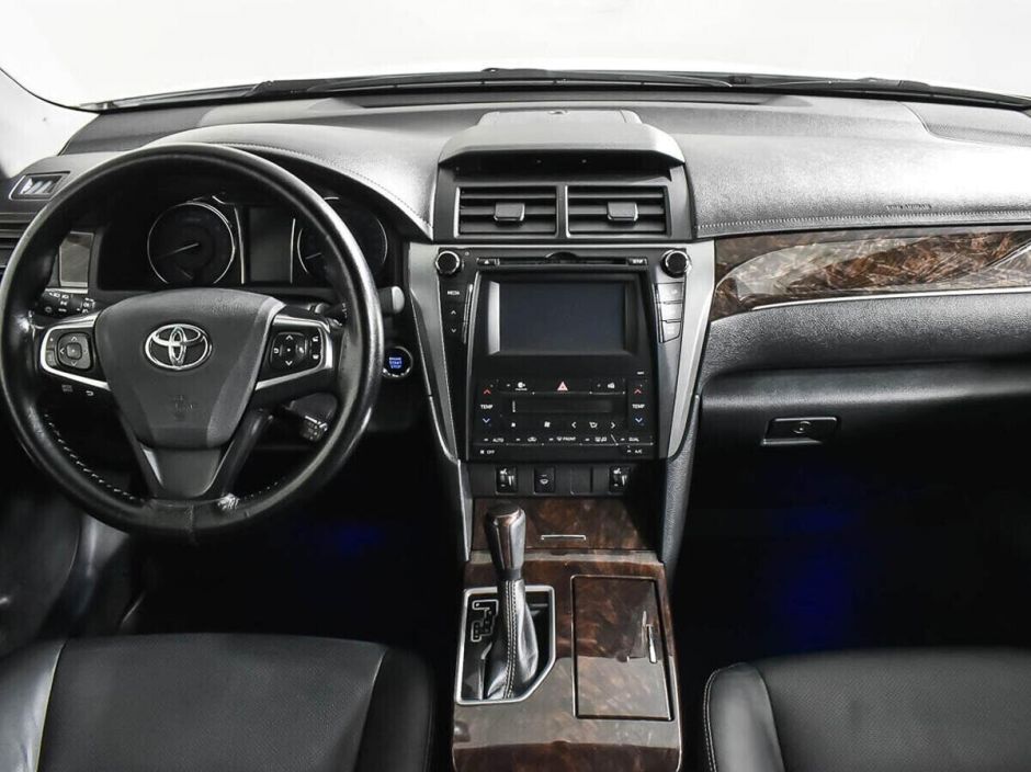 Toyota Camry 2.5 АКПП, 2017, 85 000 км фото 7