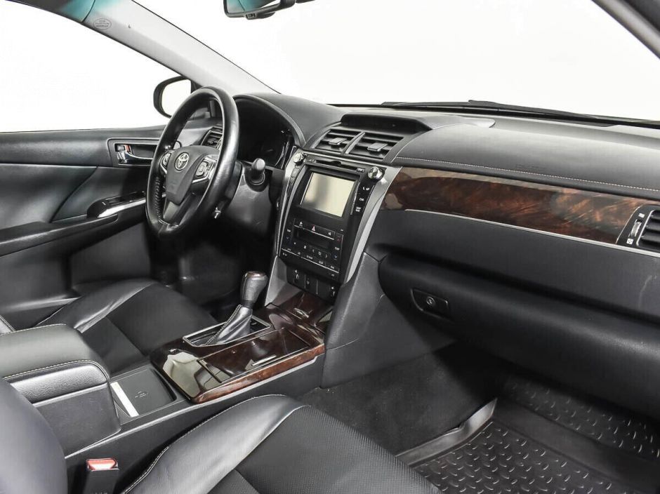 Toyota Camry 2.5 АКПП, 2017, 85 000 км фото 9
