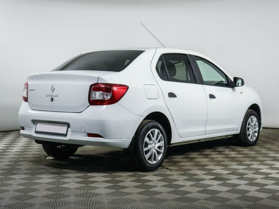 Renault Logan 1.6 АКПП, 2018, 68 000 км фото 3