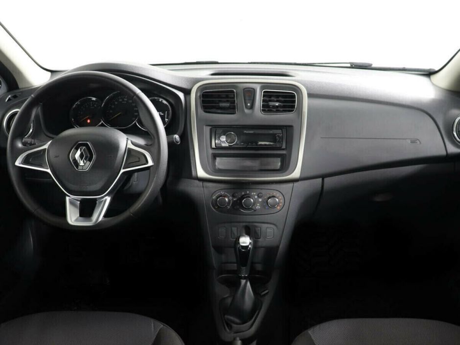 Renault Logan 1.6 АКПП, 2020, 48 000 км фото 5