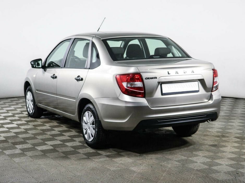 LADA (ВАЗ) Granta 1.6 МКПП, 2020, 42 000 км фото 4
