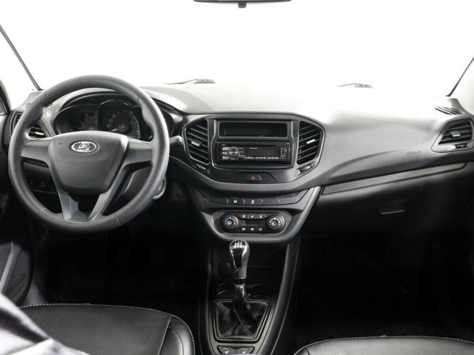 LADA (ВАЗ) Vesta 1.6 МКПП, 2016, 85 000 км фото 6