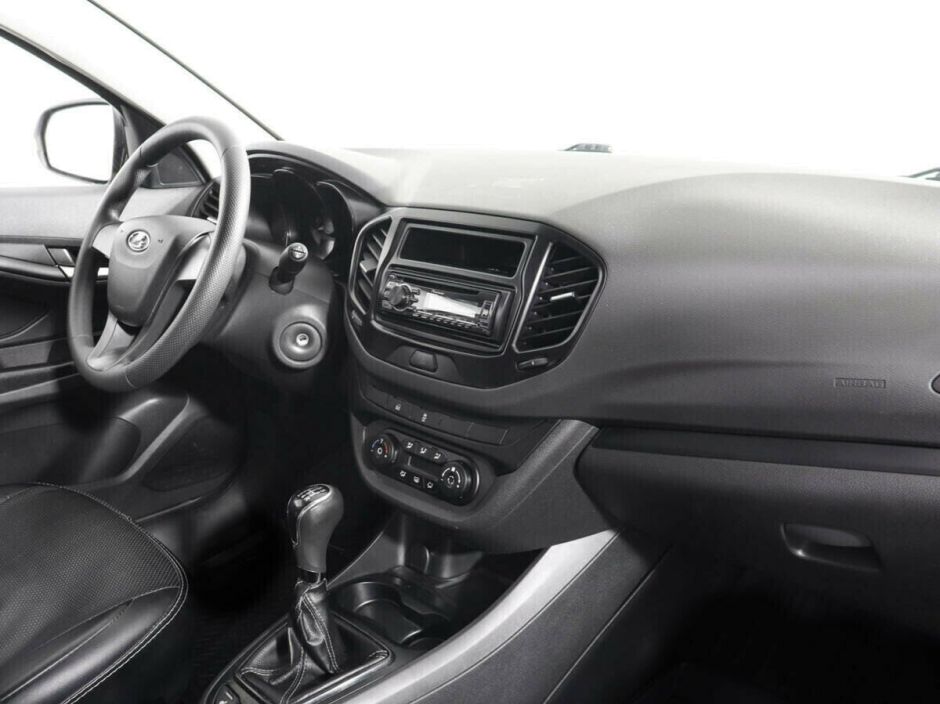LADA (ВАЗ) Vesta 1.6 МКПП, 2016, 85 000 км фото 7