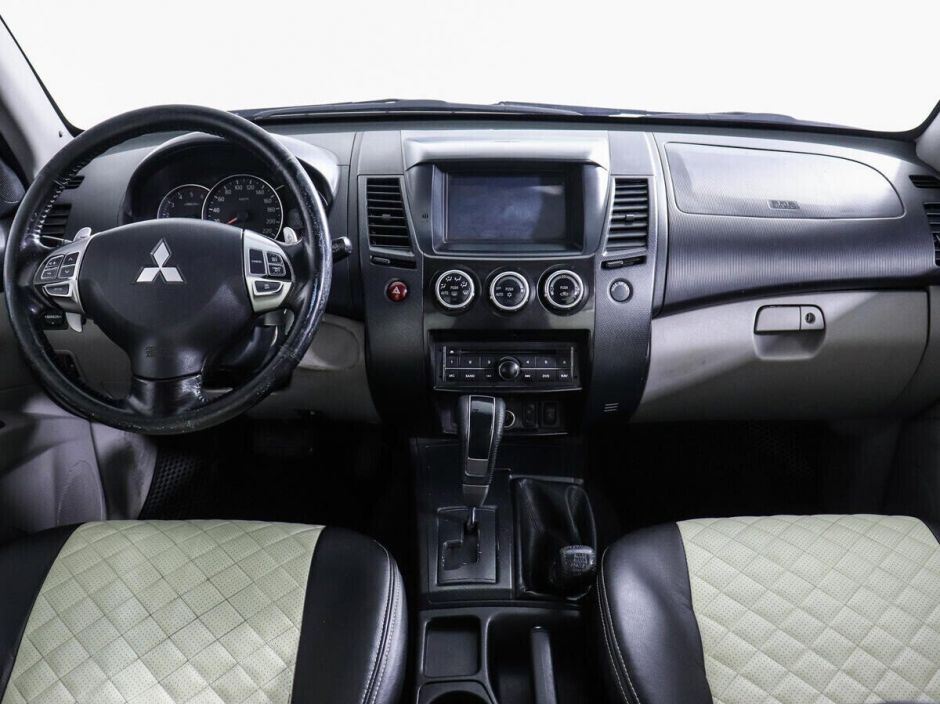 Mitsubishi Pajero Sport 2.5 АКПП, 2013, 119 000 км фото 6