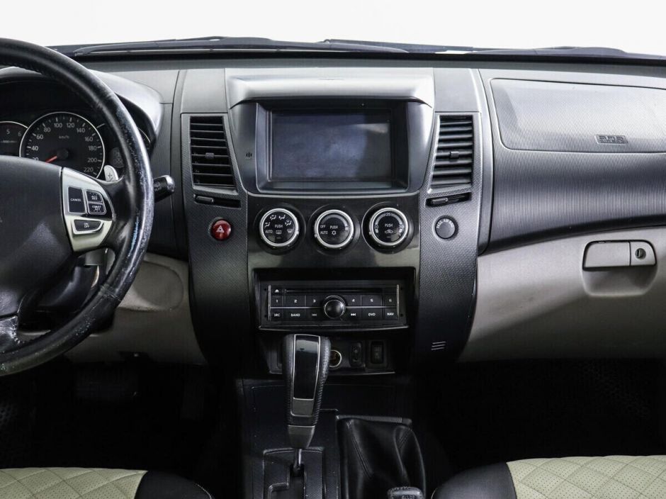 Mitsubishi Pajero Sport 2.5 АКПП, 2013, 119 000 км фото 7