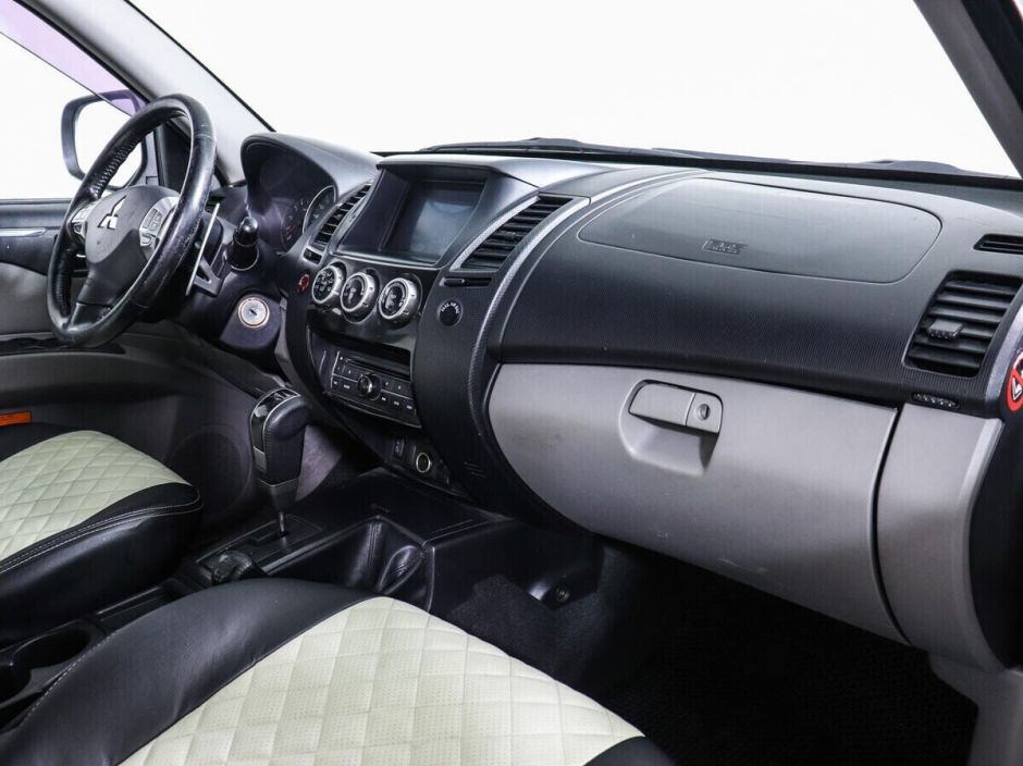Mitsubishi Pajero Sport 2.5 АКПП, 2013, 119 000 км фото 9