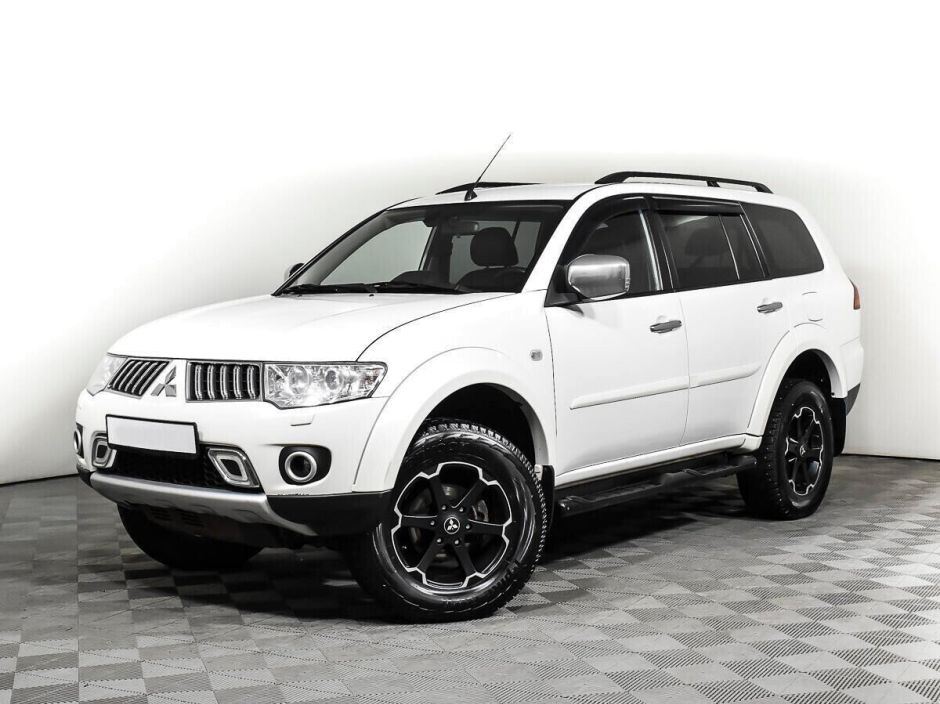 Mitsubishi Pajero Sport 2.5 АКПП, 2013, 125 000 км фото 1