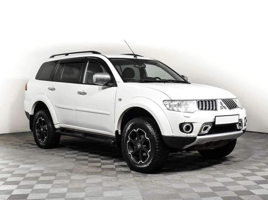 Mitsubishi Pajero Sport 2.5 АКПП, 2013, 125 000 км фото 3